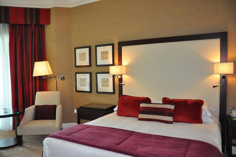 Movenpick Grand Al Bustan Dubai (Ex.Roda Al Bustan Dubai Airport)