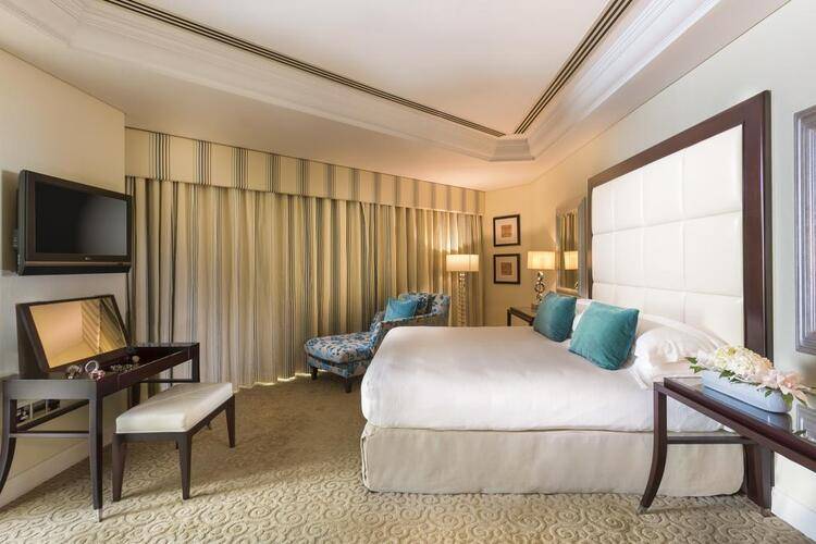Movenpick Grand Al Bustan Dubai (Ex.Roda Al Bustan Dubai Airport)