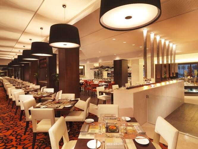 Movenpick Grand Al Bustan Dubai (Ex.Roda Al Bustan Dubai Airport)