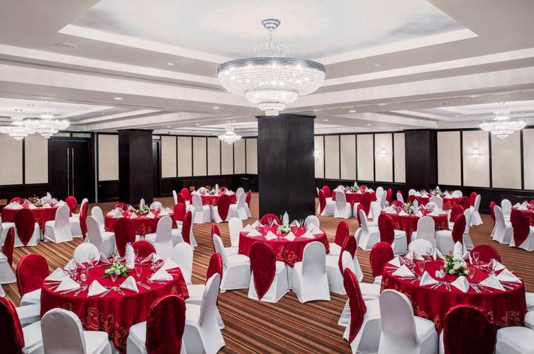 Movenpick Grand Al Bustan Dubai (Ex.Roda Al Bustan Dubai Airport)