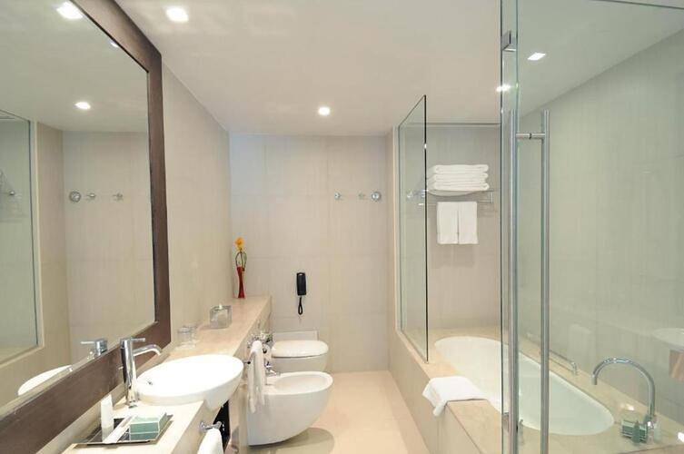 Crowne Plaza Abu Dhabi Yas Island