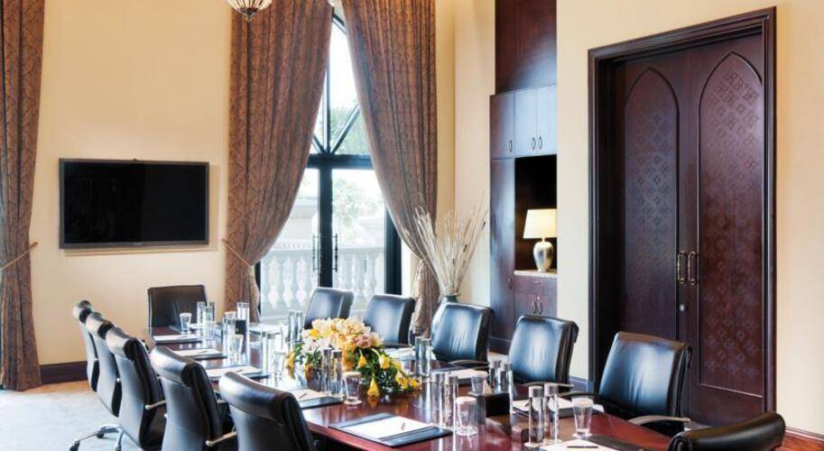 Shangri La Hotel Qaryat Al Beri