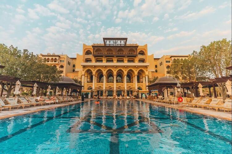Shangri La Hotel Qaryat Al Beri