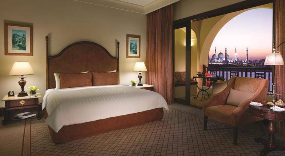 Shangri La Hotel Qaryat Al Beri