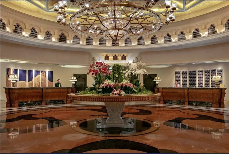 Shangri La Hotel Qaryat Al Beri