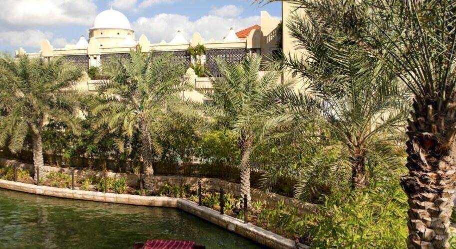 Shangri La Hotel Qaryat Al Beri