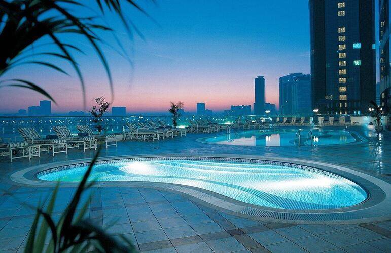 Corniche Hotel Sharjah (Ex. Hilton Sharjah, Ex. Al Buhairah)