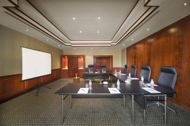 Hilton Al Hamra Beach & Golf Resort