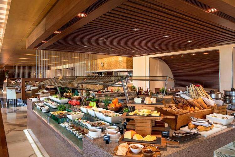 Al Ain Rotana Hotel