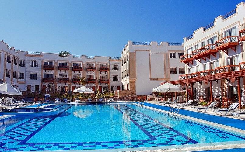 Falcon Naama Star