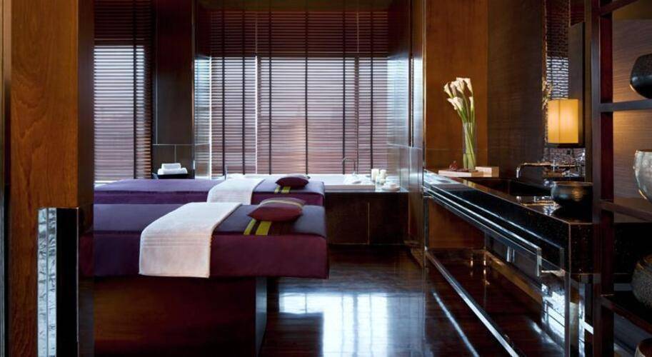 Renaissance Bangkok Ratchaprasong Hotel