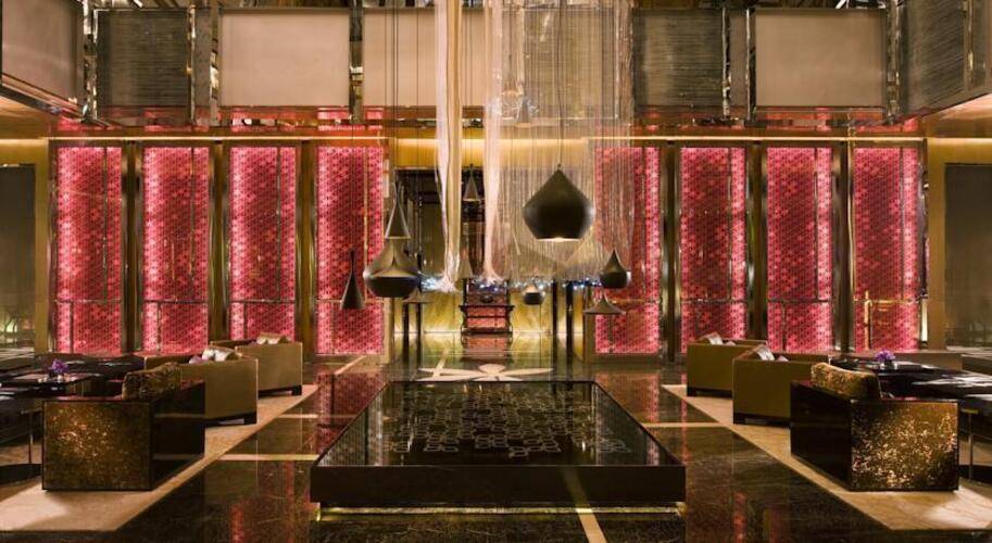 Renaissance Bangkok Ratchaprasong Hotel