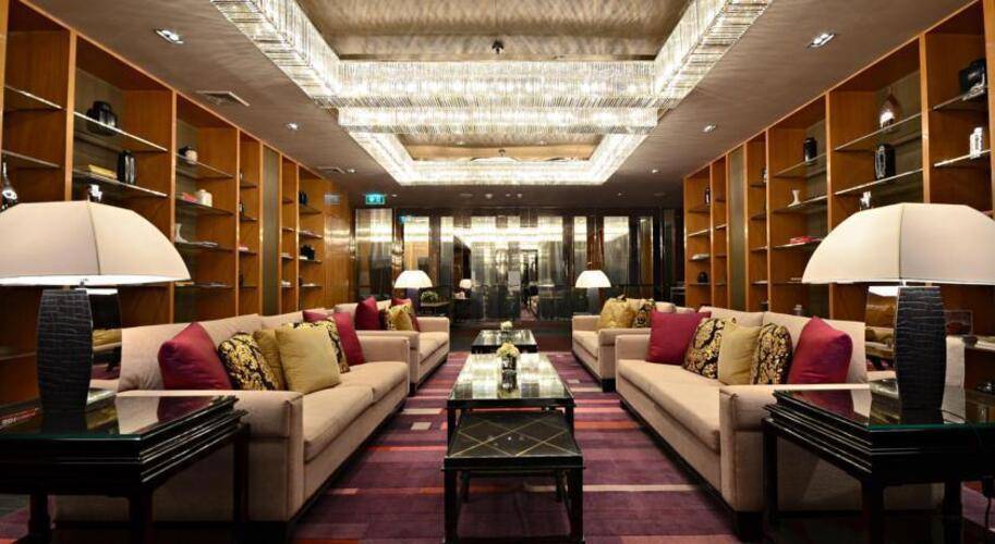 Renaissance Bangkok Ratchaprasong Hotel