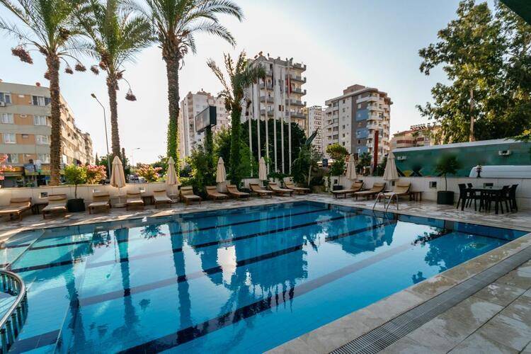 Lara Park Hotel