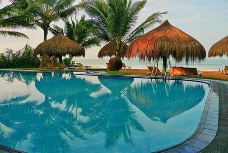 Royal Beach Resort