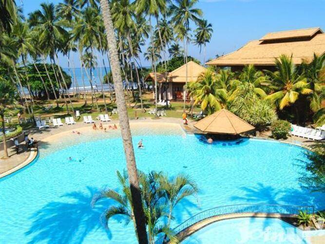 Royal Beach Resort