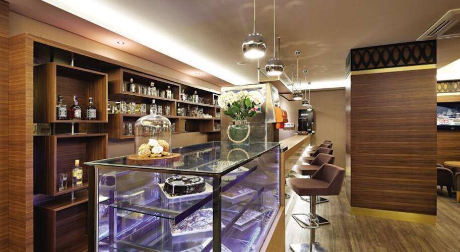Emre Hotel