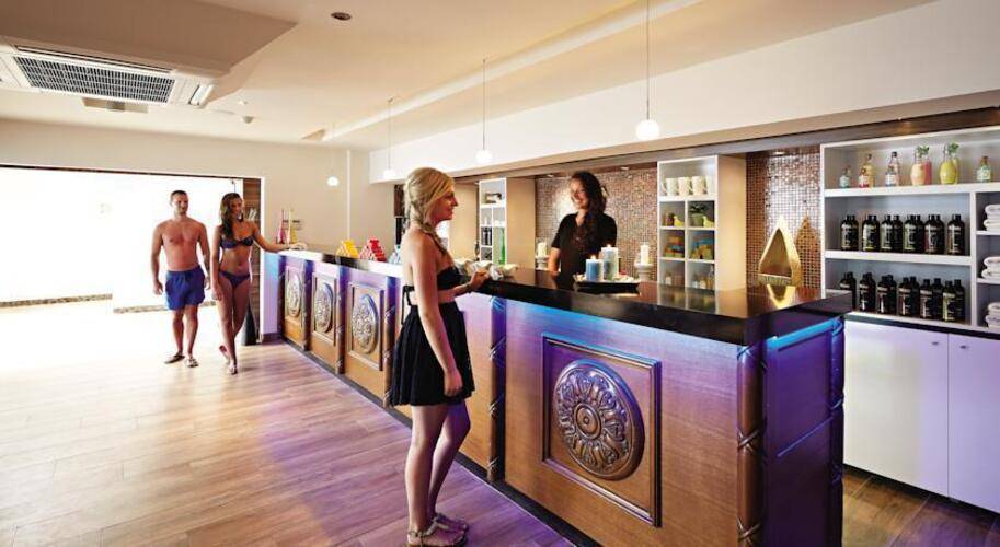 Emre Hotel