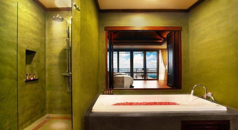 Nora Buri Resort & Spa