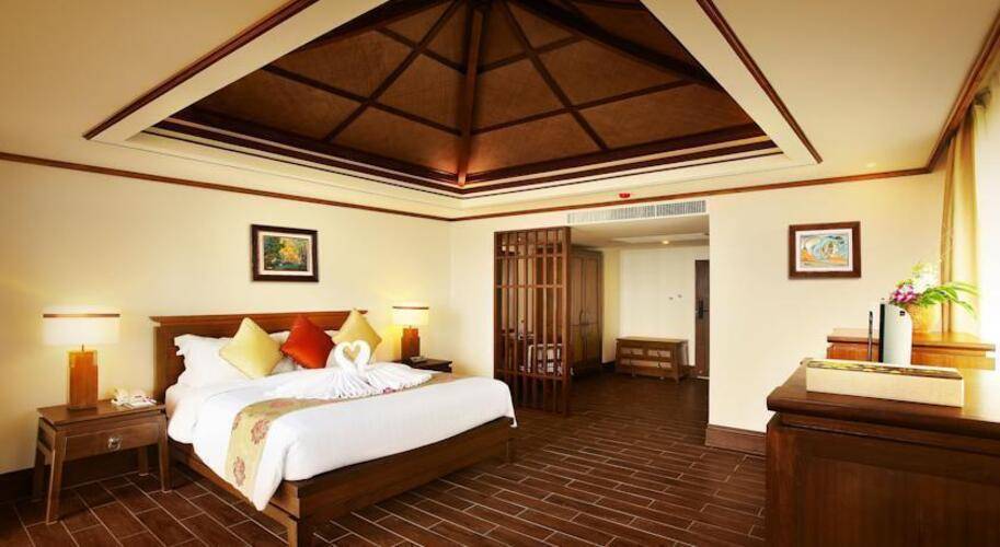 Nora Buri Resort & Spa