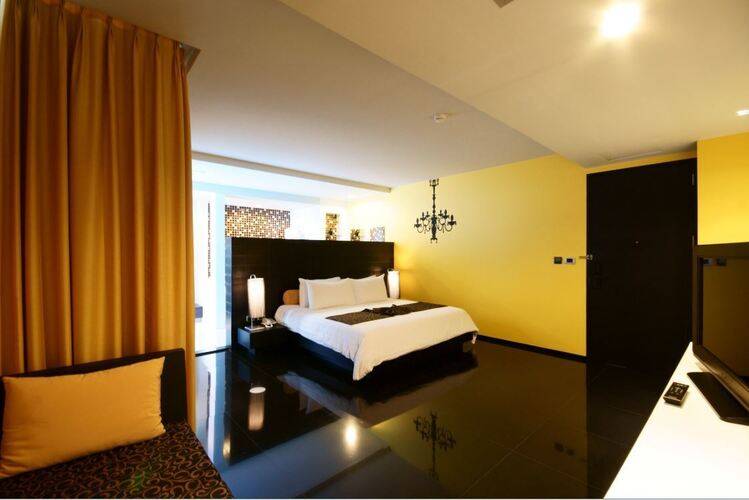 Tsix 5 Hotel