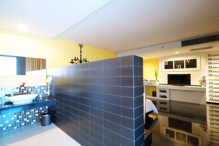 Tsix 5 Hotel