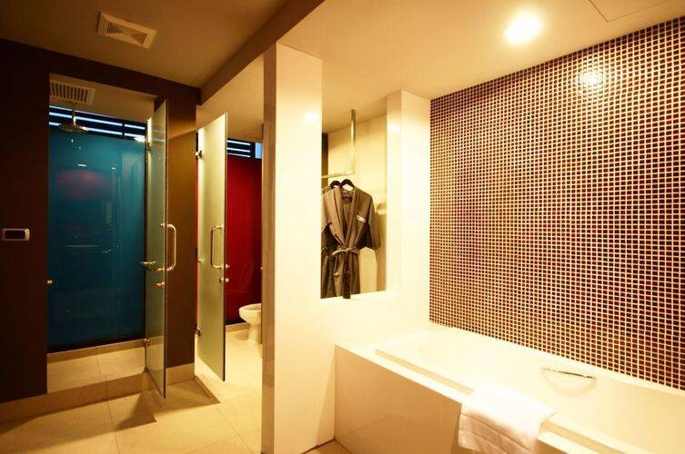 Tsix 5 Hotel
