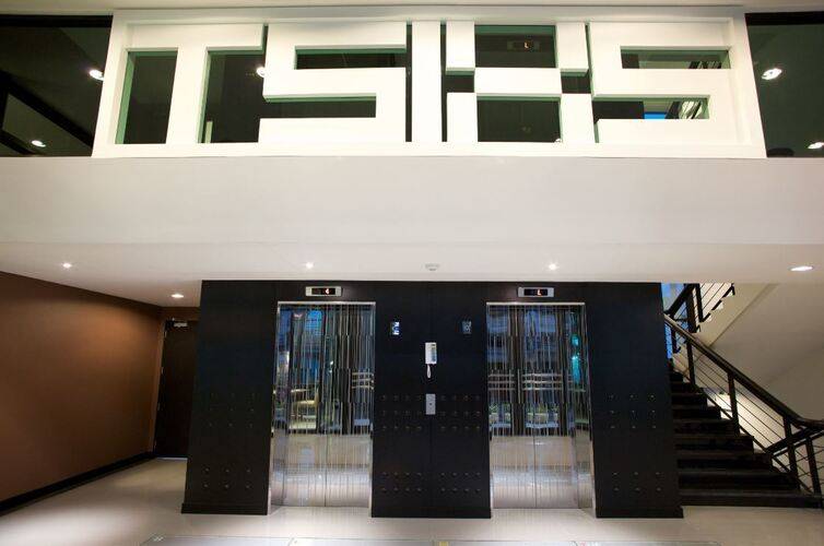 Tsix 5 Hotel