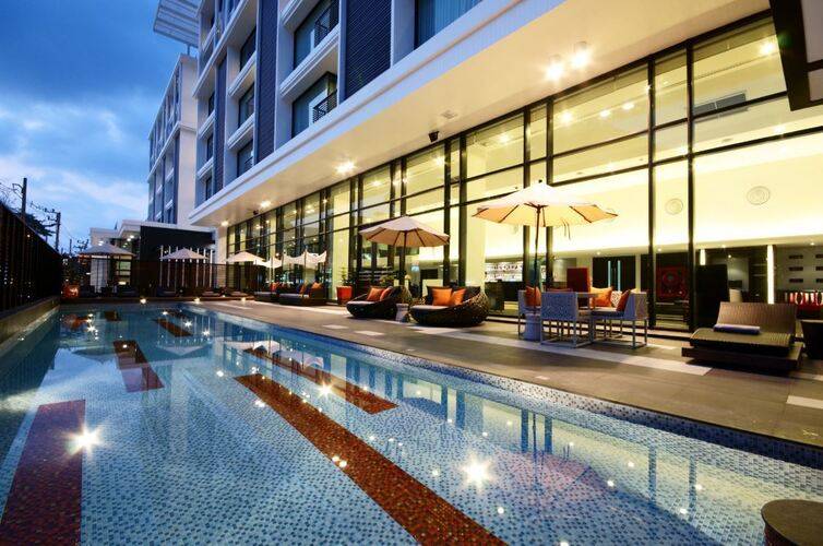Tsix 5 Hotel