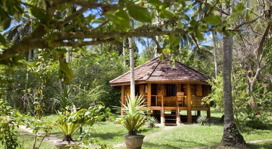 Palm Paradise Cabanas