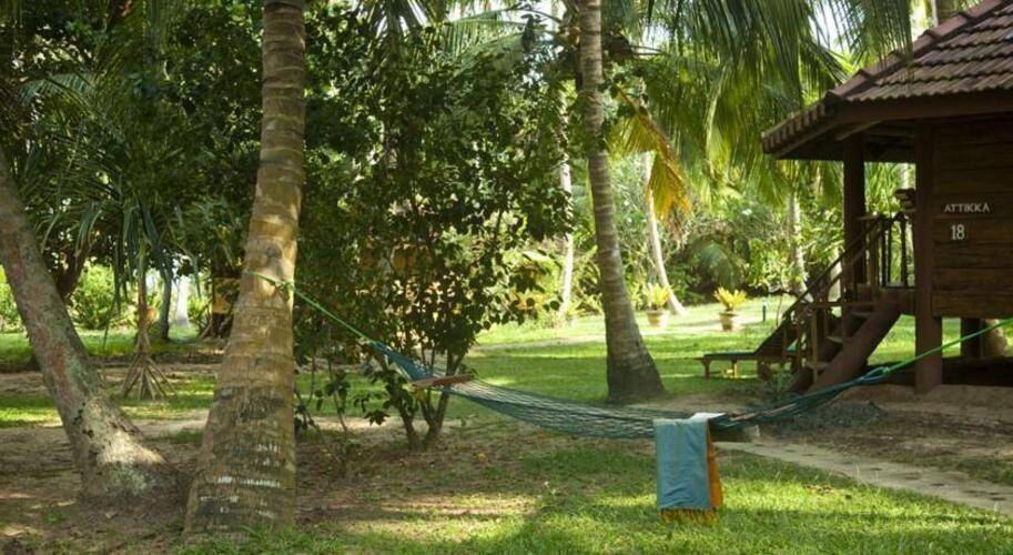 Palm Paradise Cabanas