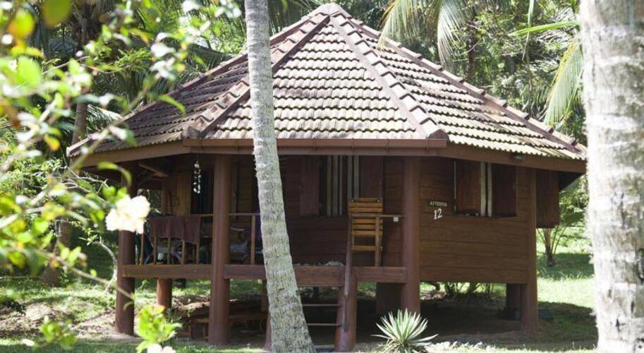 Palm Paradise Cabanas