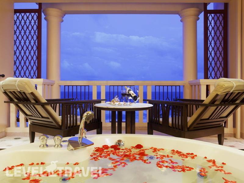 Фотография Centara Grand Beach Resort Phuket