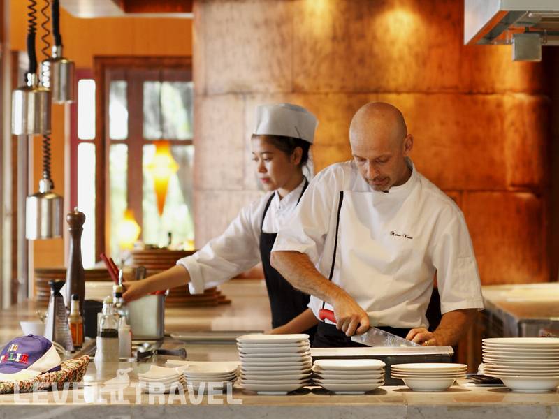 Фотография Centara Grand Beach Resort Phuket