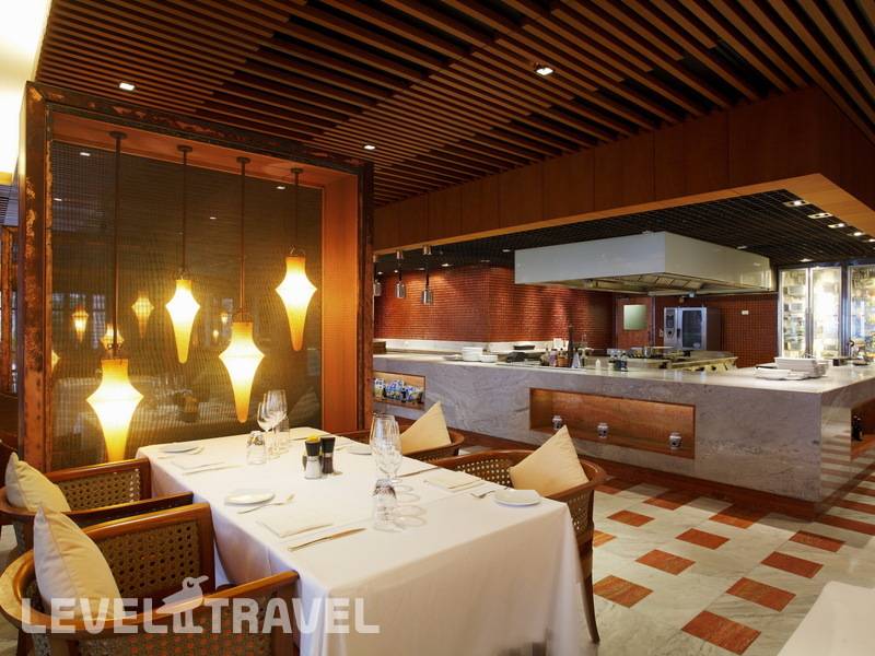 Фотография Centara Grand Beach Resort Phuket