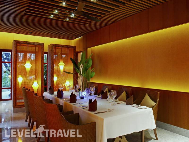 Фотография Centara Grand Beach Resort Phuket