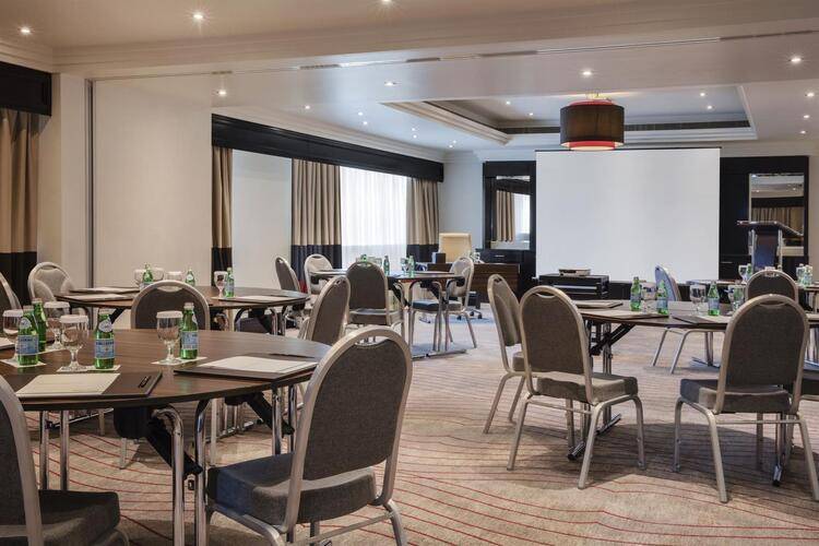 Towers Rotana