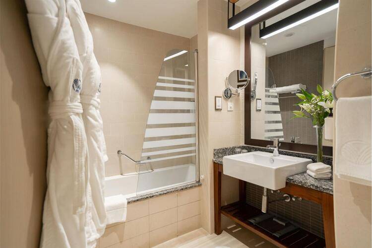 Amwaj Rotana Jumeirah Beach (Ex.Amwaj Rotana)