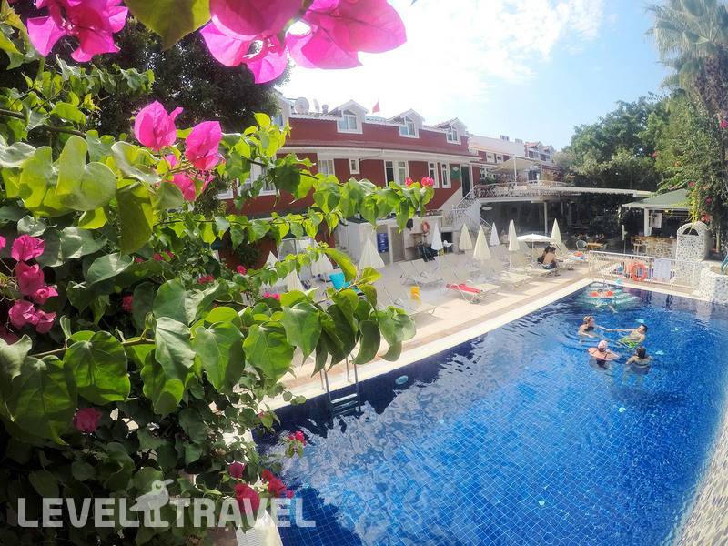 Фотография Tonoz Beach Hotel