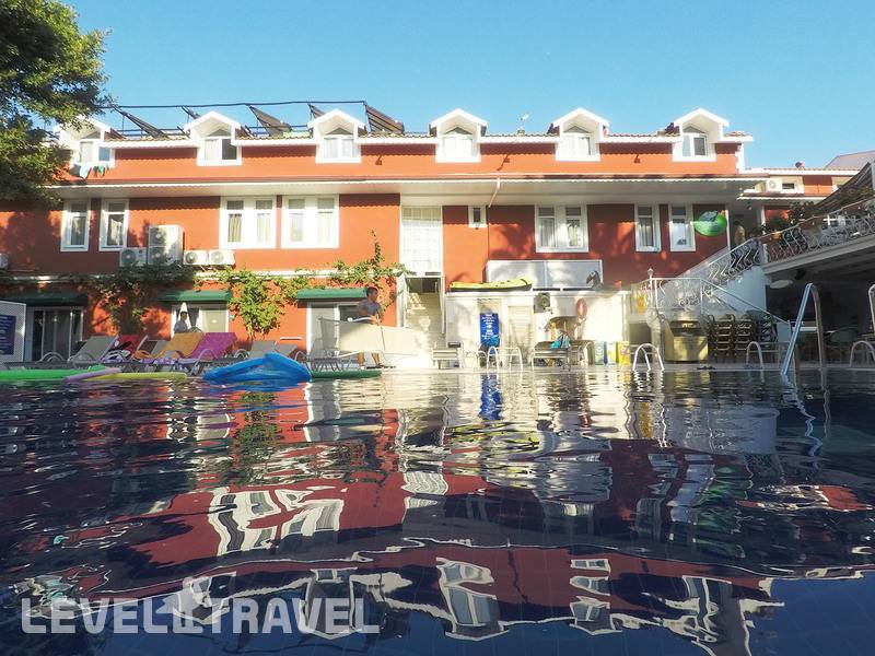 Фотография Tonoz Beach Hotel