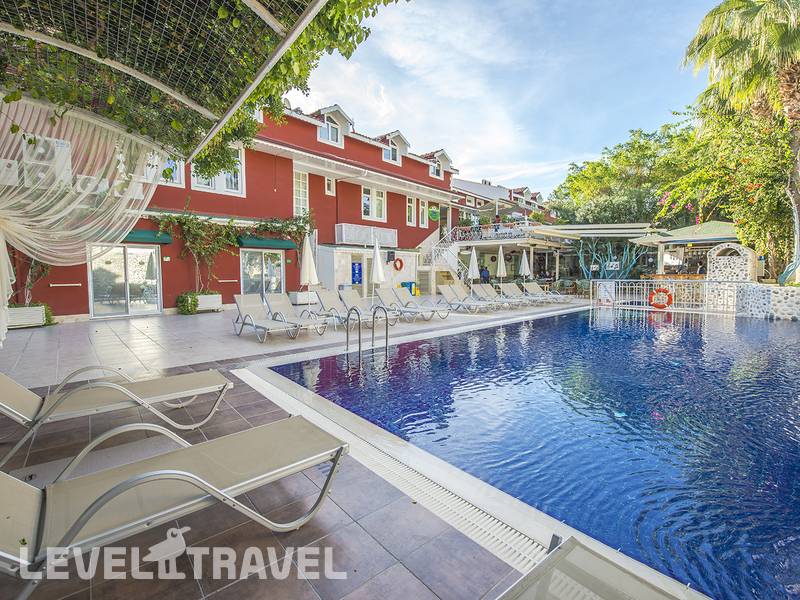 Фотография Tonoz Beach Hotel