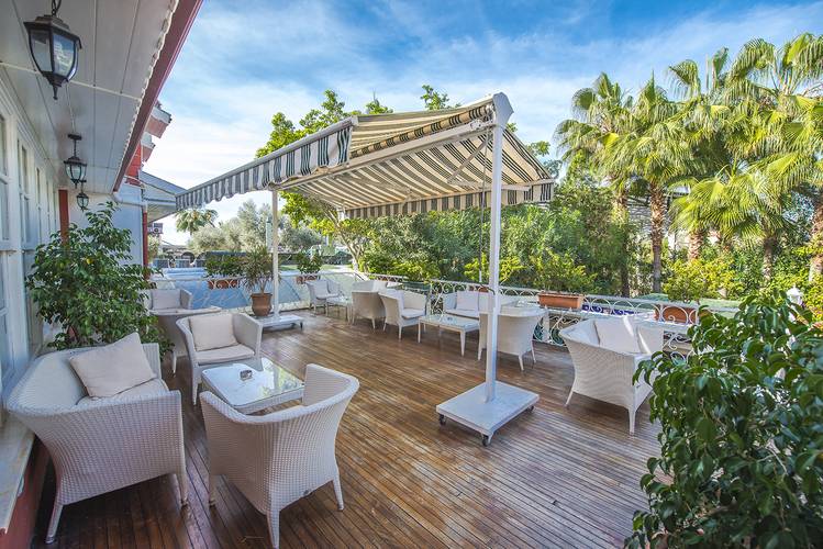 Tonoz Beach Hotel