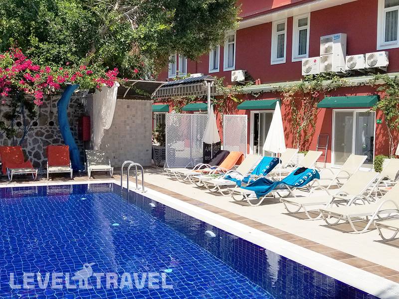 Фотография Tonoz Beach Hotel