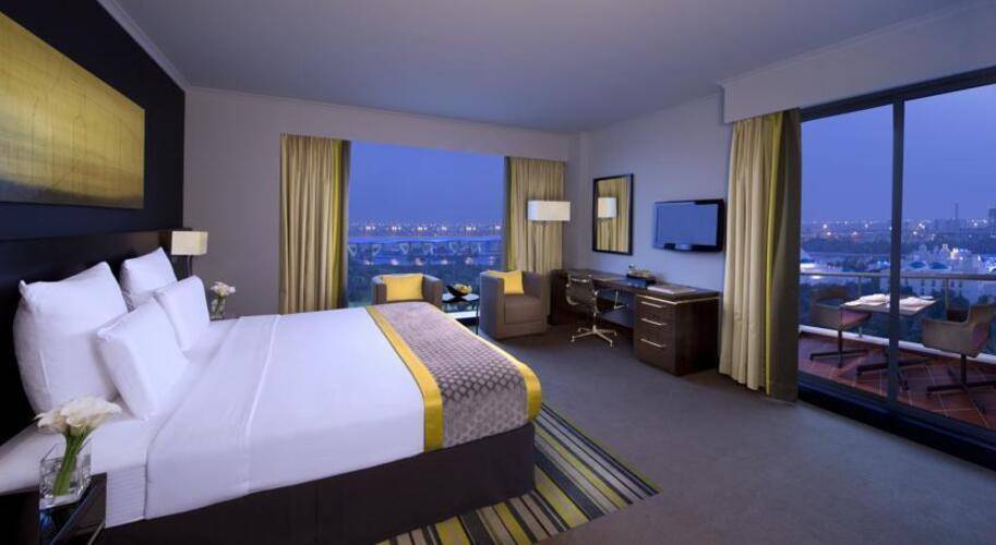 Pullman Dubai City Center Hotel