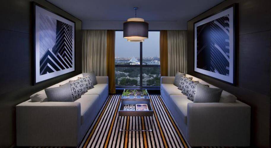 Pullman Dubai City Center Hotel