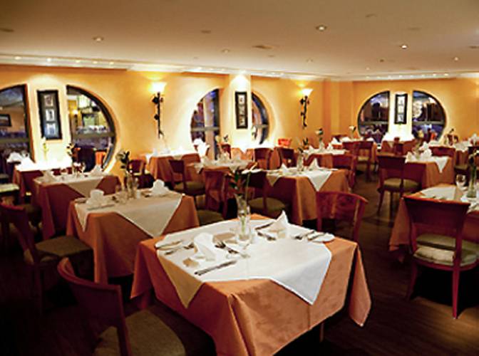 Pullman Dubai City Center Hotel