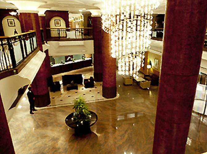 Pullman Dubai City Center Hotel