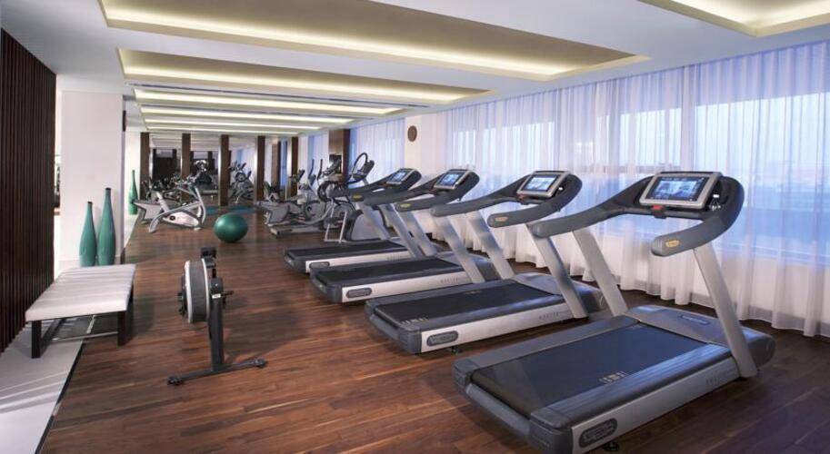 Pullman Dubai City Center Hotel