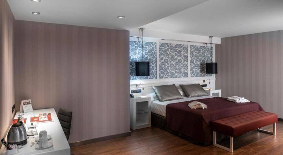 Catalonia Catedral Hotel — фото 14