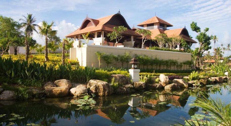 Rawi Warin Resort & Spa